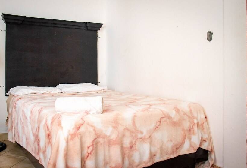 فندق Plaza Landa