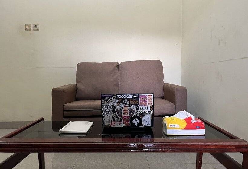 Отель Spot On 92338 Karin Kost