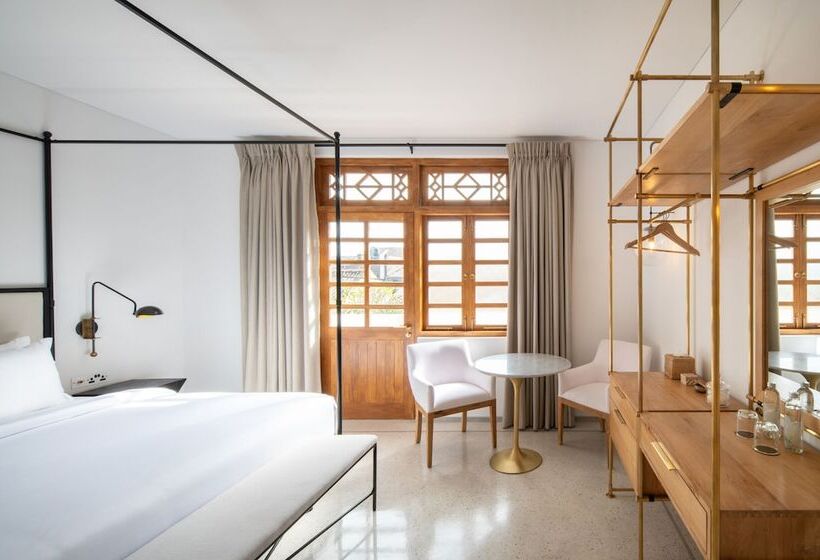 ホテル The Charleston