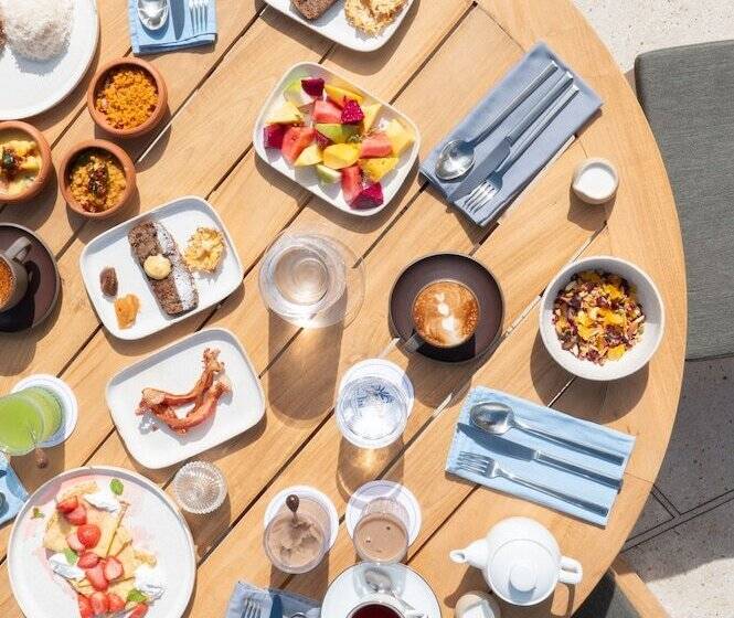 ホテル The Charleston