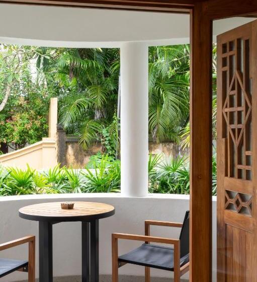 ホテル The Charleston