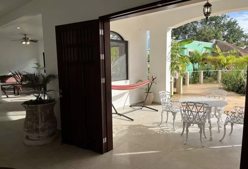 ホテル Villas Tikuch