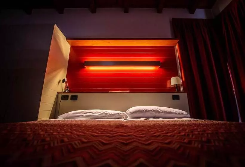 ペンション Room In Guest Room   Bright And Spacious Double Room