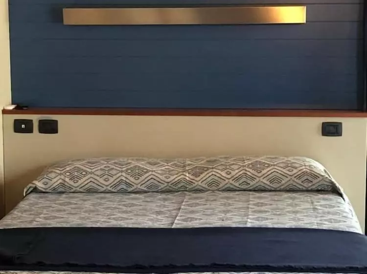 ペンション Room In Guest Room   Bright And Spacious Double Room