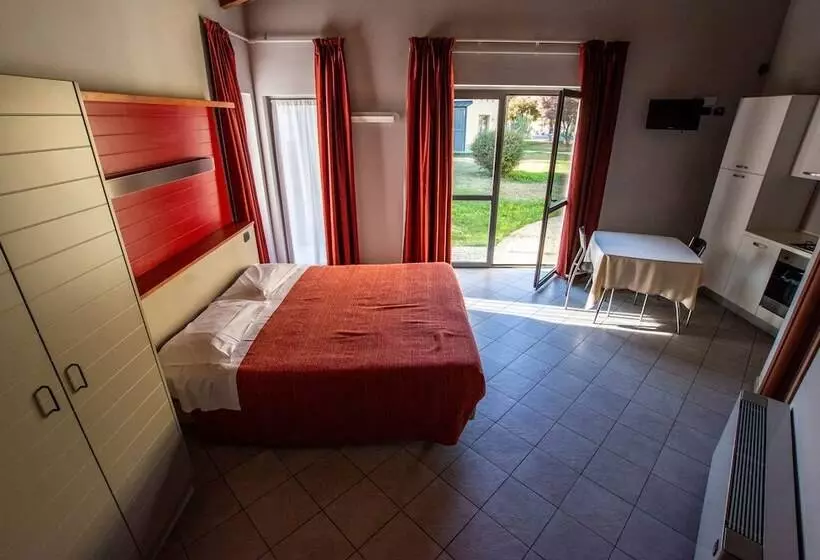 ペンション Room In Guest Room   Bright And Spacious Double Room