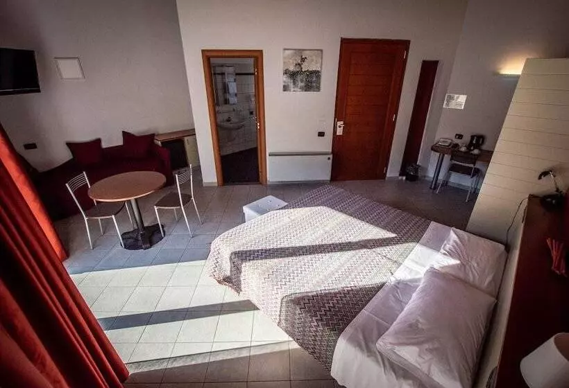 ペンション Room In Guest Room   Bright And Spacious Double Room