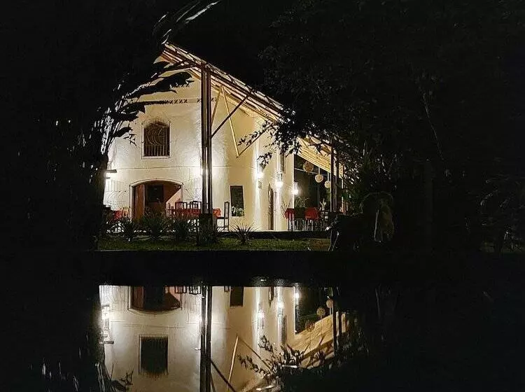 پانسیون Casa Colombre Palenque
