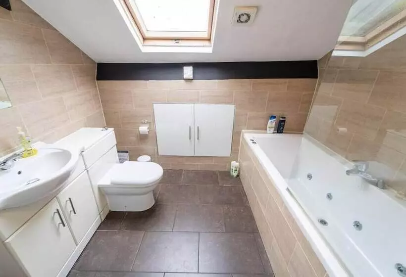 Residenssi Cosy Room Walking Distance To The City