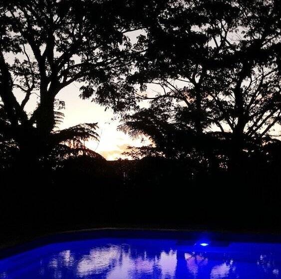 אתר נופש Sacred Garden Fiji