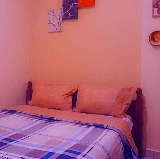 تختخواب و صبحانه All Star Bar Bed And Grill