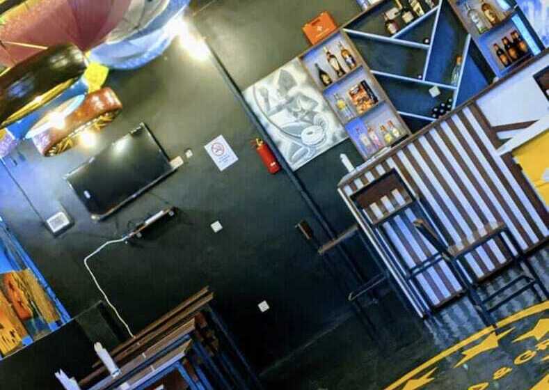 تختخواب و صبحانه All Star Bar Bed And Grill