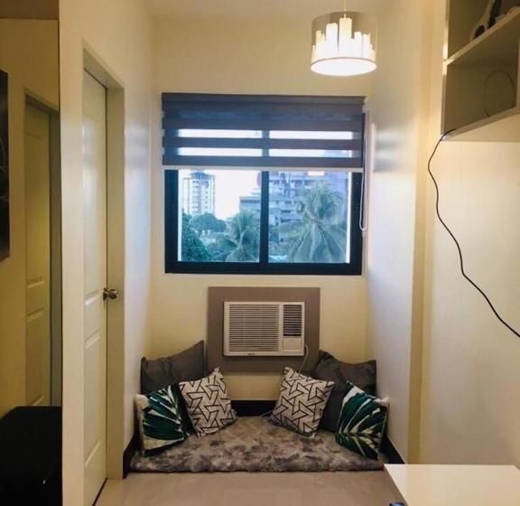 تختخواب و صبحانه Condo In Cebu