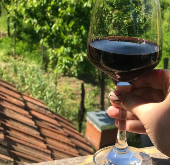 تختخواب و صبحانه Guest House Daviti