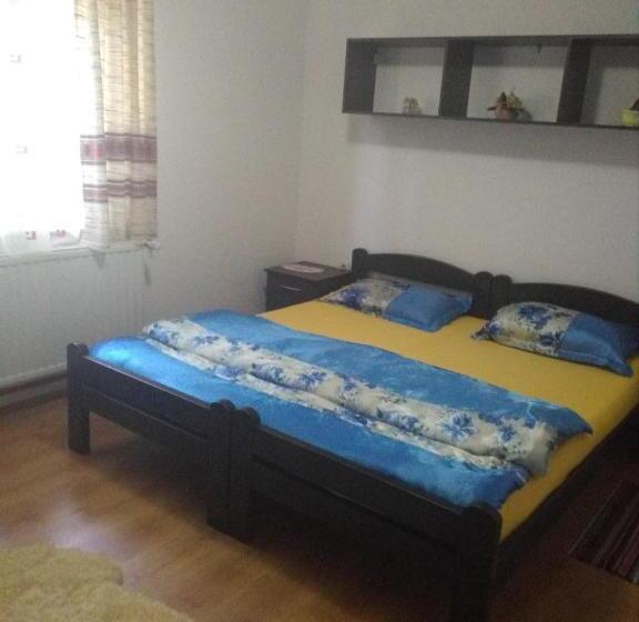 تختخواب و صبحانه Smestaj Novakovic,zdrelo