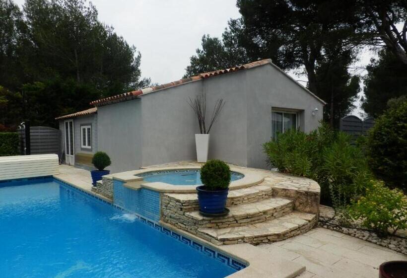 مبيت وإفطار Suite Luxe Avec Sauna Et Jacuzzi Privée