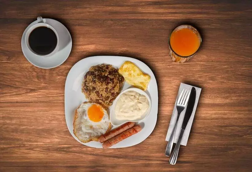 Hotelli Alma De Luna