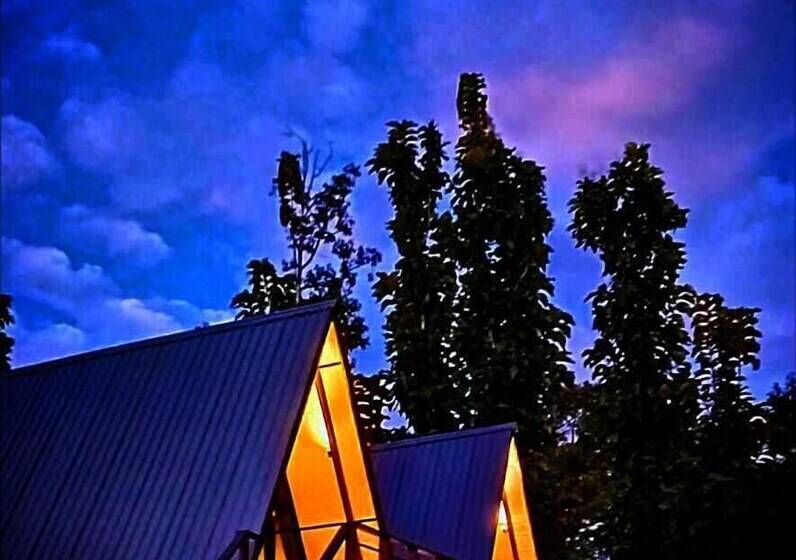 فندق Chalet Bromo Lounge & Lodge