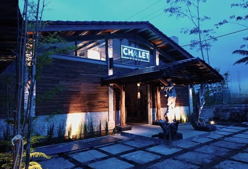 فندق Chalet Bromo Lounge & Lodge