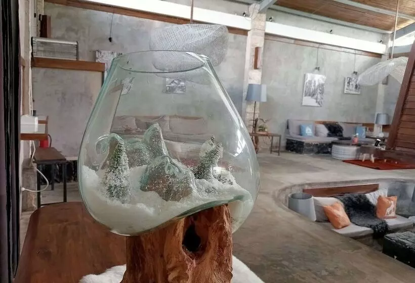 Hotelli Chalet Bromo Lounge & Lodge