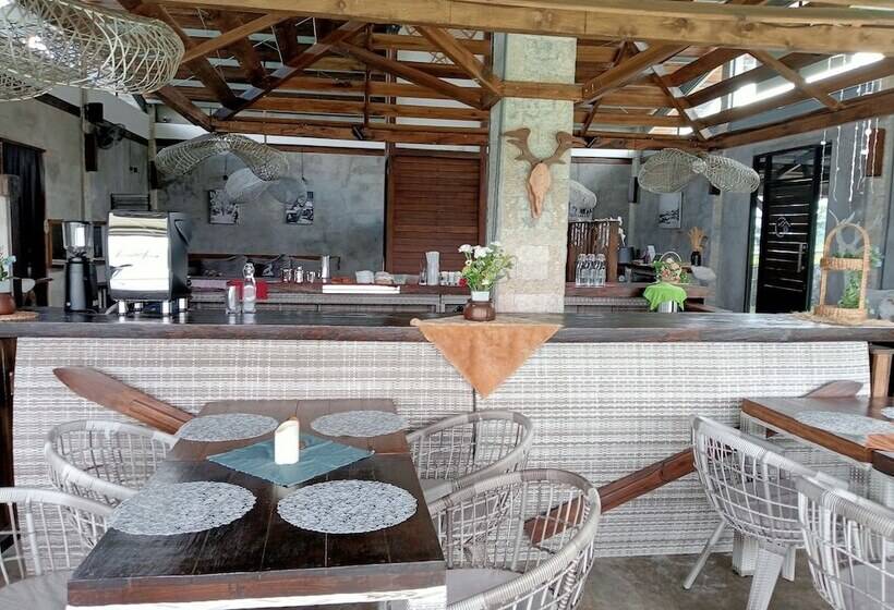 فندق Chalet Bromo Lounge & Lodge