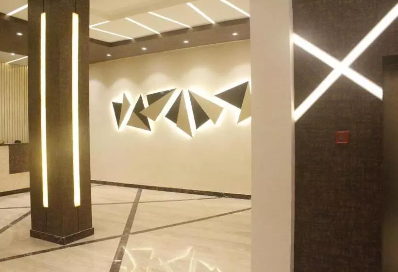 Hotelli Gk Palace Pure Veg