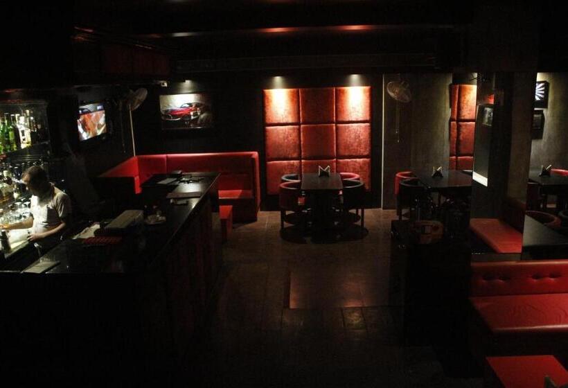 Hotelli Gk Palace Pure Veg