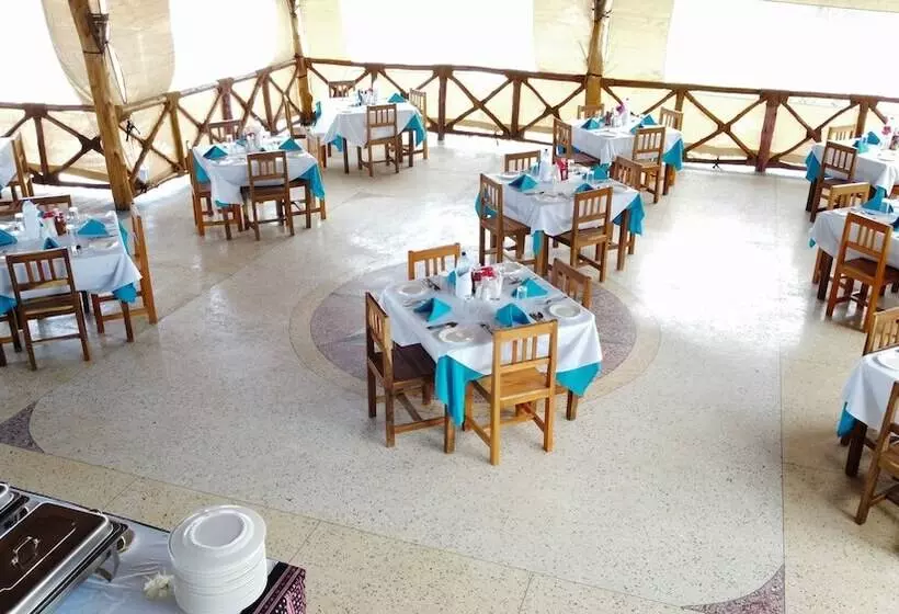 Hotelli Jabali Bungalows Lodge