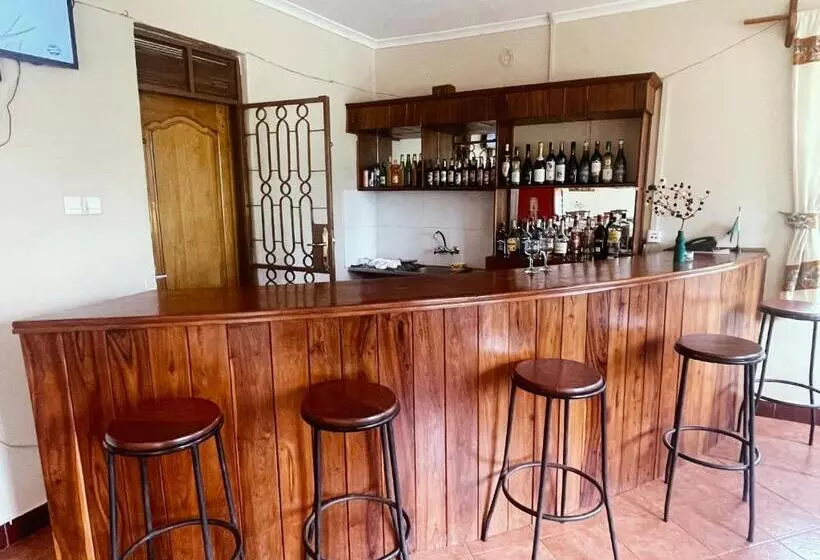 هتل Maktau Mountain Lodge