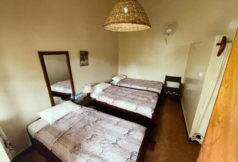 هتل Maktau Mountain Lodge