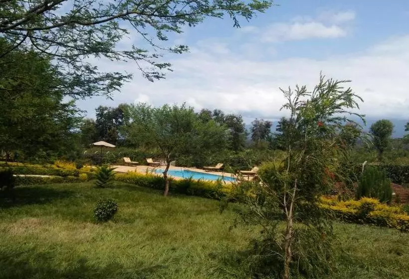 هتل Maktau Mountain Lodge