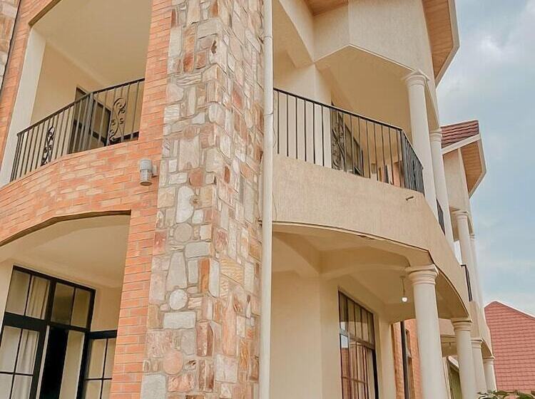 هتل Kigali Fantastic Homes