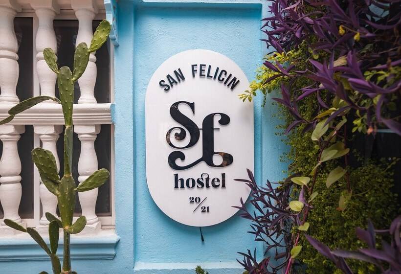 فندق San Felicin Hostel