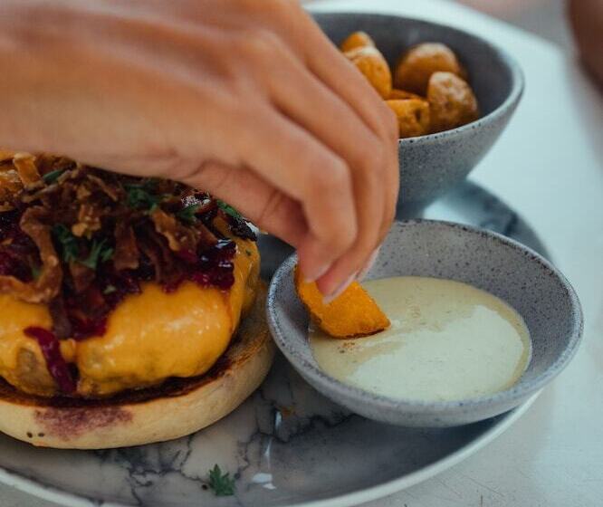 فندق San Felicin Hostel