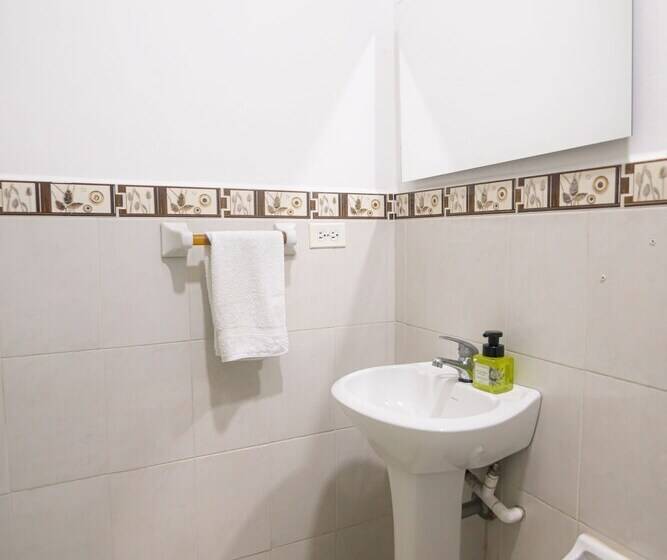 فندق San Felicin Hostel