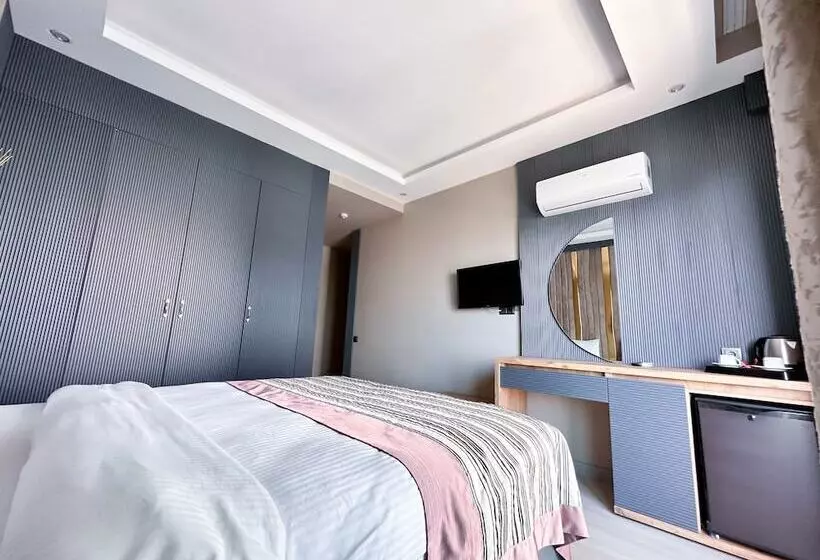 ホテル Teker Luxury