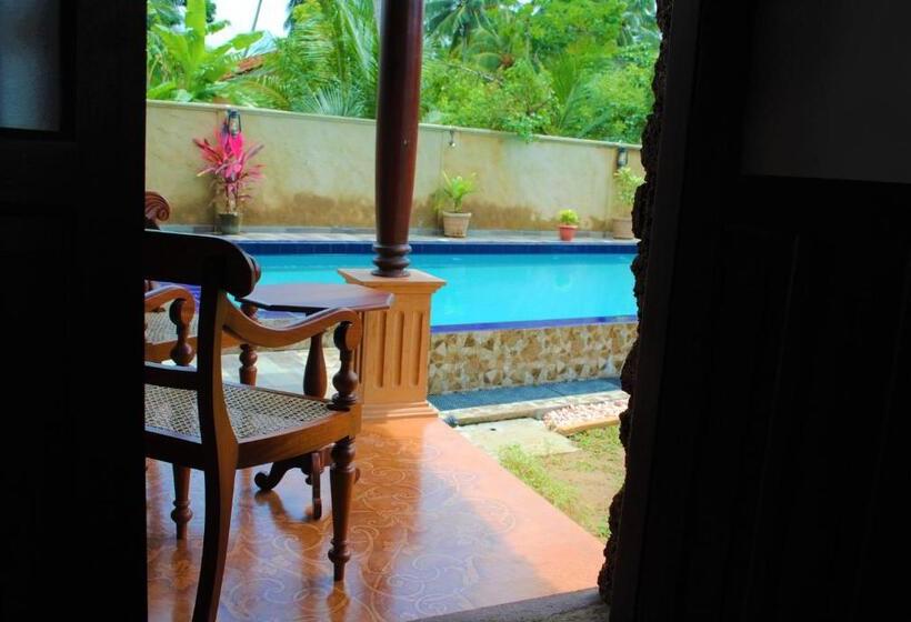 Отель The Kabok Villa By Vivanya