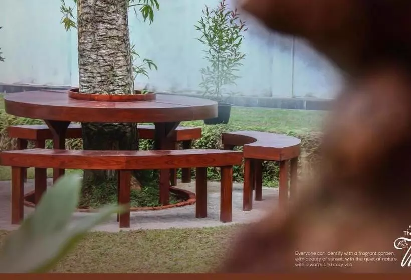 Hotelli The Kabok Villa By Vivanya