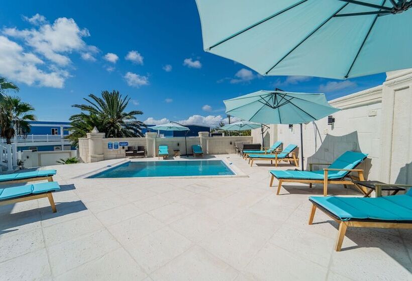 Le Bleu Bed And Breakfast