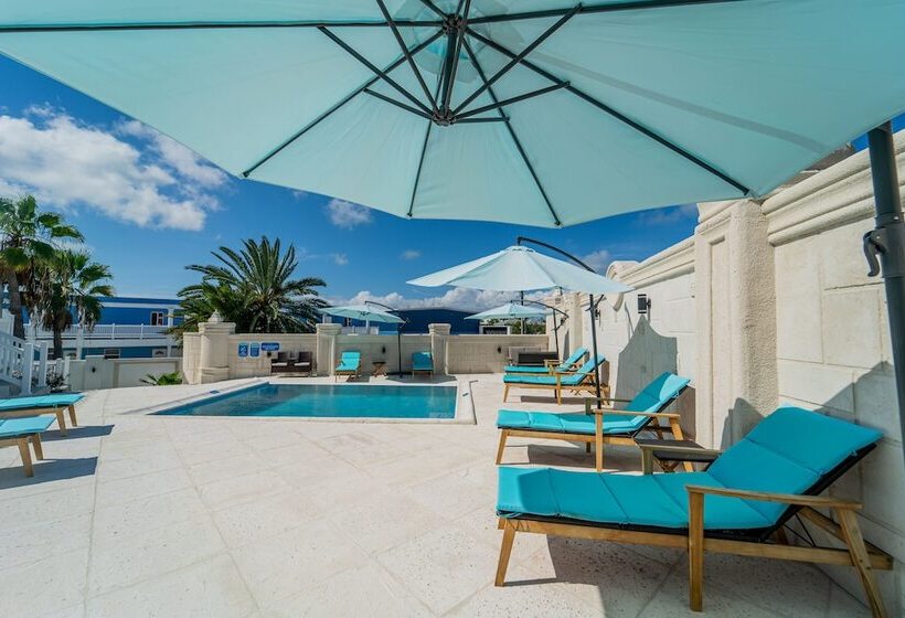 Le Bleu Bed And Breakfast