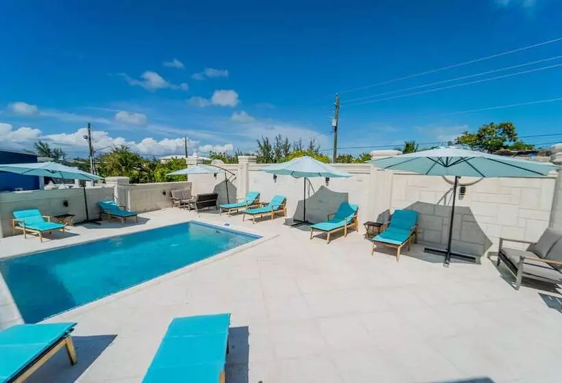 Le Bleu Bed And Breakfast