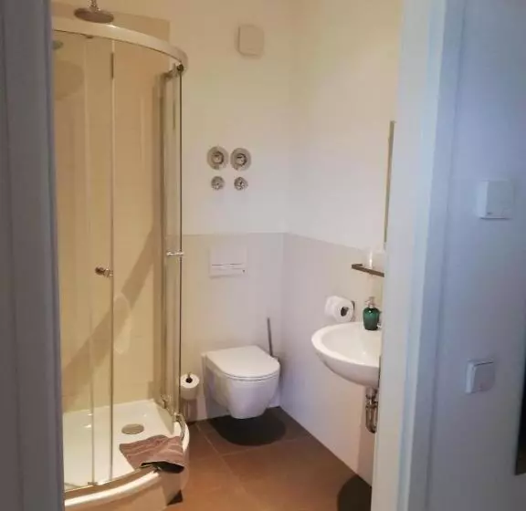 ペンション Apartmenthaus Mehrow