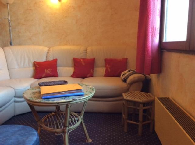 Пансион Les Jardins De Valaurie