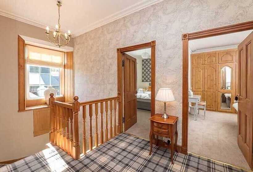 Пансион Maxwelston Farmhouse