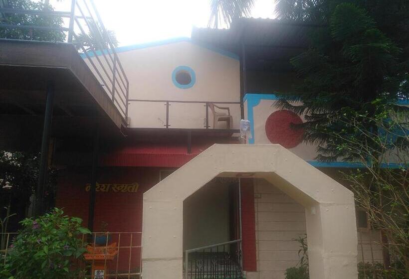 פנסיון Mhatre S Guest House