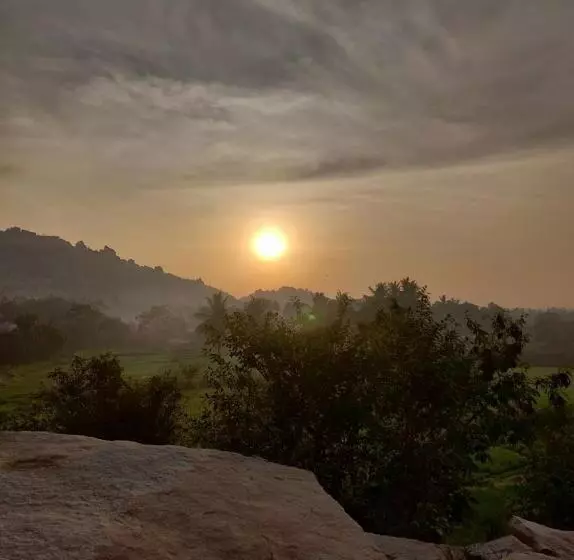 ペンション Sunrise Guest House & Restaurant