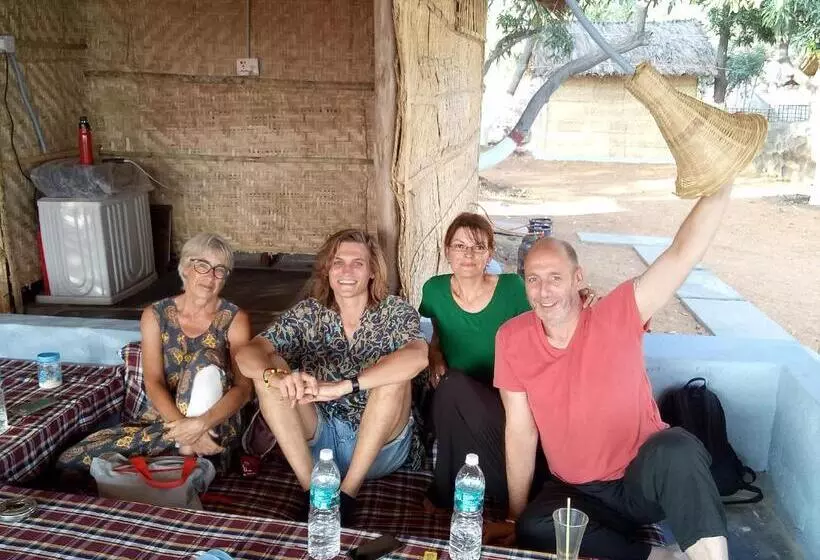 ペンション Sunrise Guest House & Restaurant