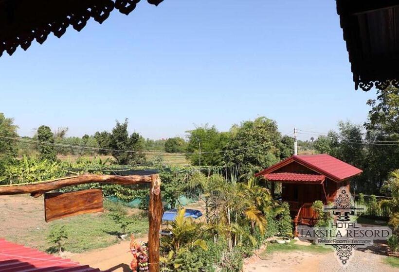 Pensiune Taksila Resort ฏักร์ศิลารีสอร์ท