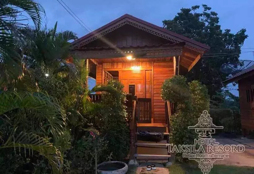 ペンション Taksila Resort ฏักร์ศิลารีสอร์ท