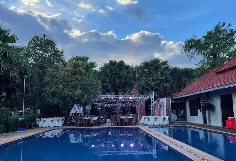 Phum Khmer Resort