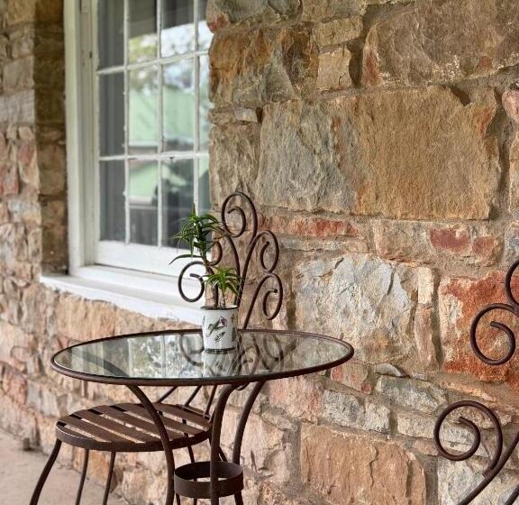 호스텔 Summerhill Inn